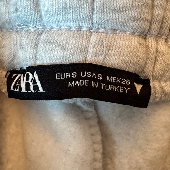 ZARA Cozy NY Logo Hoodie & Jogger Lounge Set | Gray | Casual Chic - Picture 9 of 15